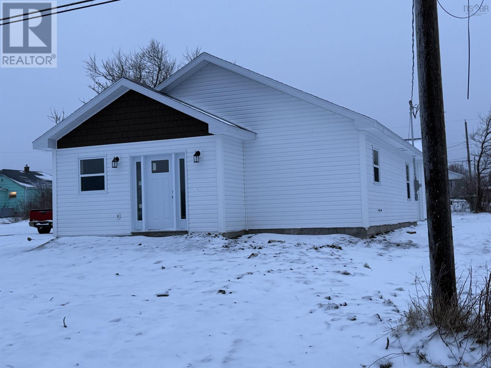 920 May Street, Scotchtown, New Waterford, Nova Scotia  B1H 1E4 - Photo 3 - 202606207