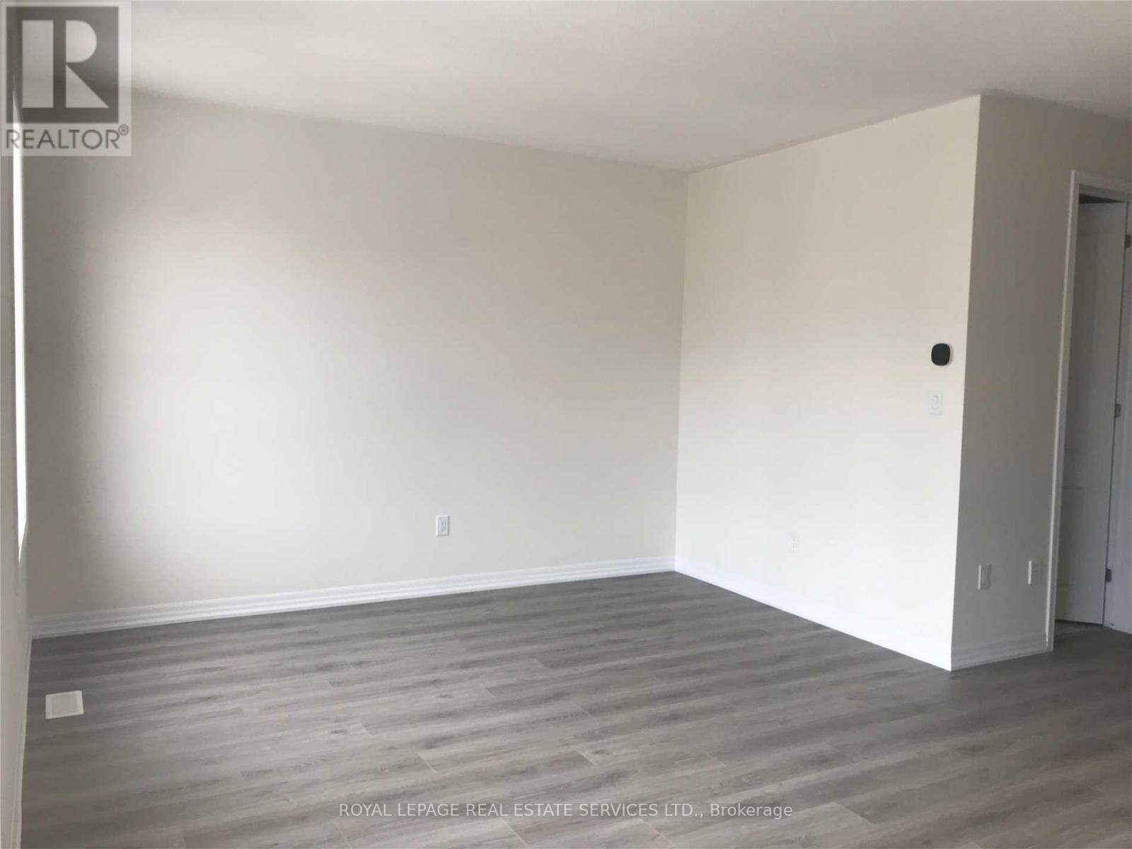 3324 Erasmum Street, Oakville, Ontario  L6M 1S3 - Photo 6 - W12989216