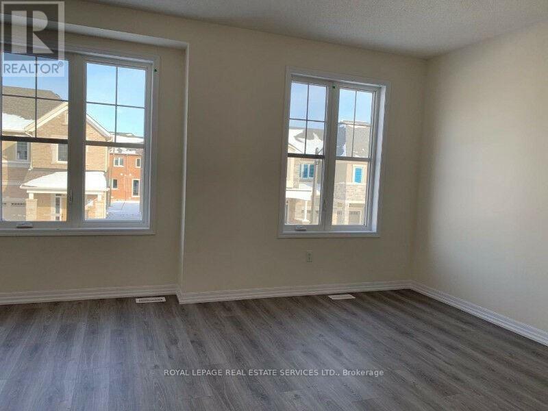 3324 Erasmum Street, Oakville, Ontario  L6M 1S3 - Photo 7 - W12989216