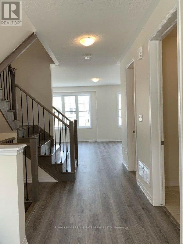 3324 Erasmum Street, Oakville, Ontario  L6M 1S3 - Photo 9 - W12989216