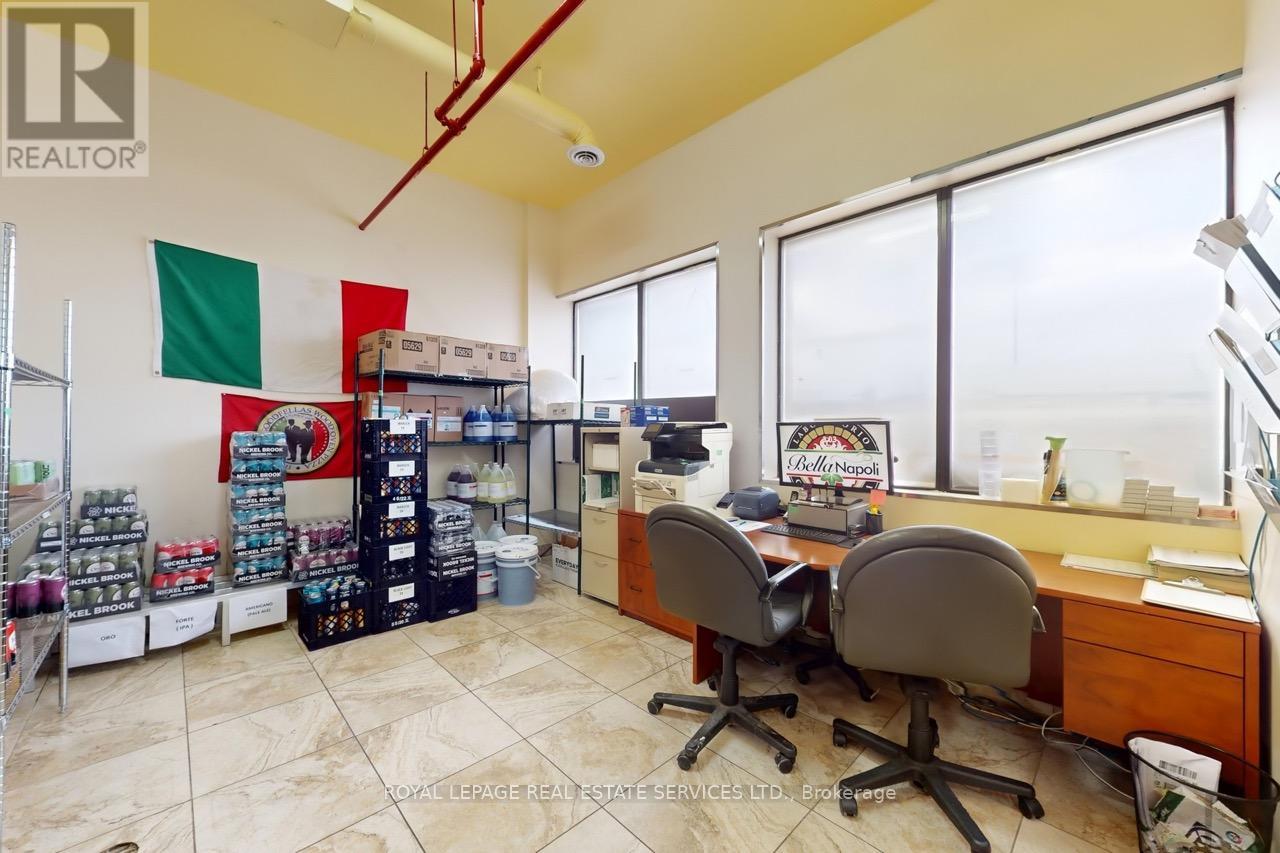 557 Dixon Road, Toronto, Ontario  M9W 1A8 - Photo 18 - W12989222