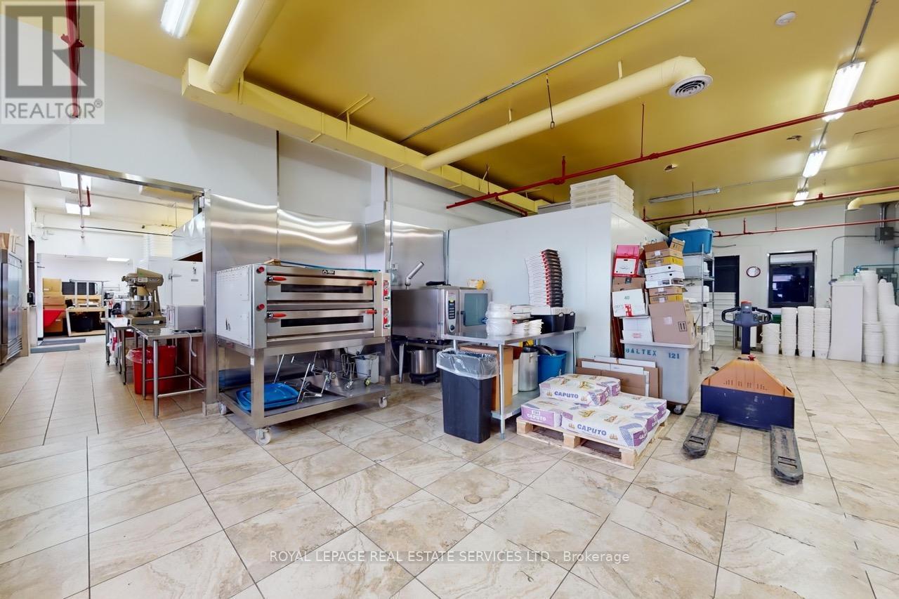 557 Dixon Road, Toronto, Ontario  M9W 1A8 - Photo 9 - W12989222