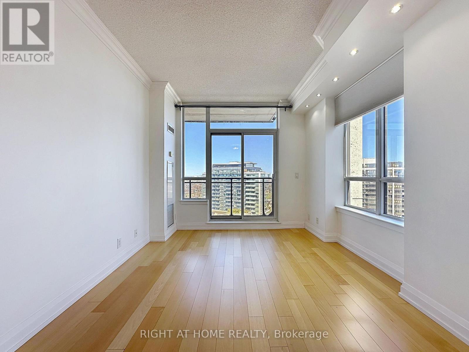 Lph09 - 55 De Boers Drive, Toronto, Ontario  M3J 0G5 - Photo 13 - W12989268