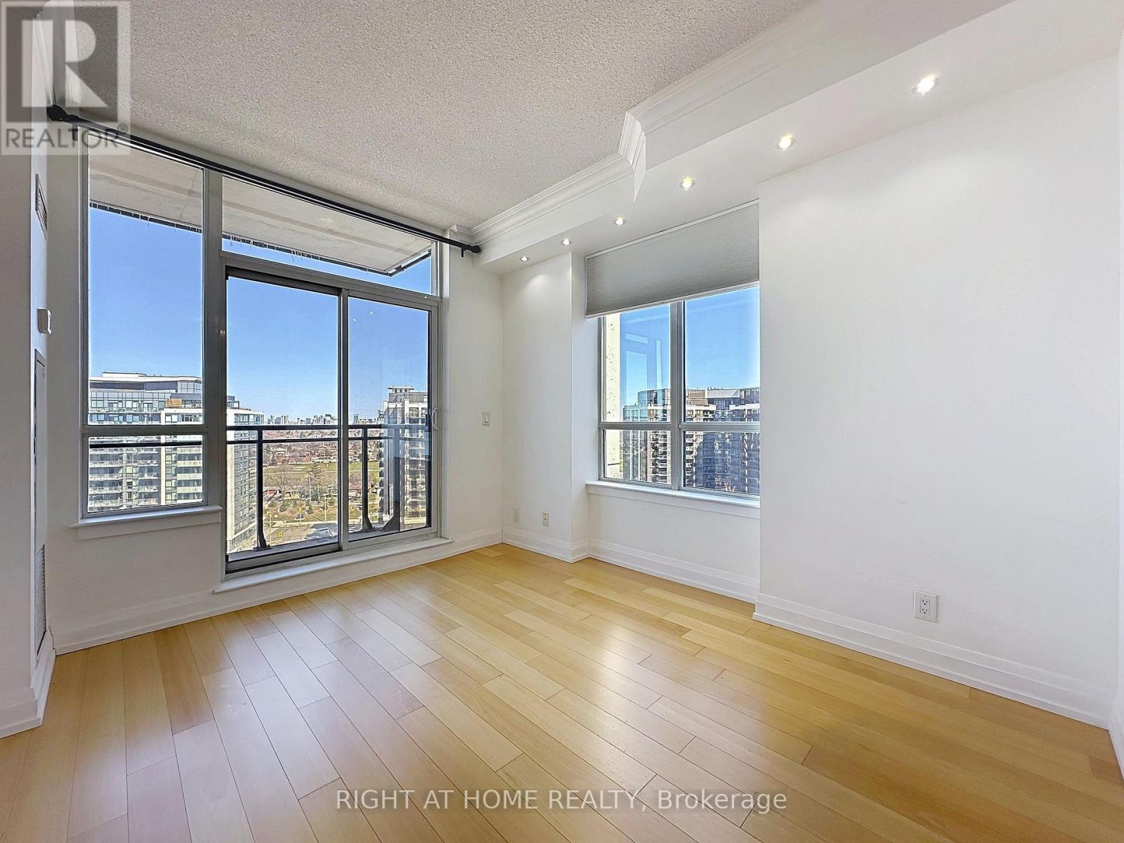 Lph09 - 55 De Boers Drive, Toronto, Ontario  M3J 0G5 - Photo 14 - W12989268