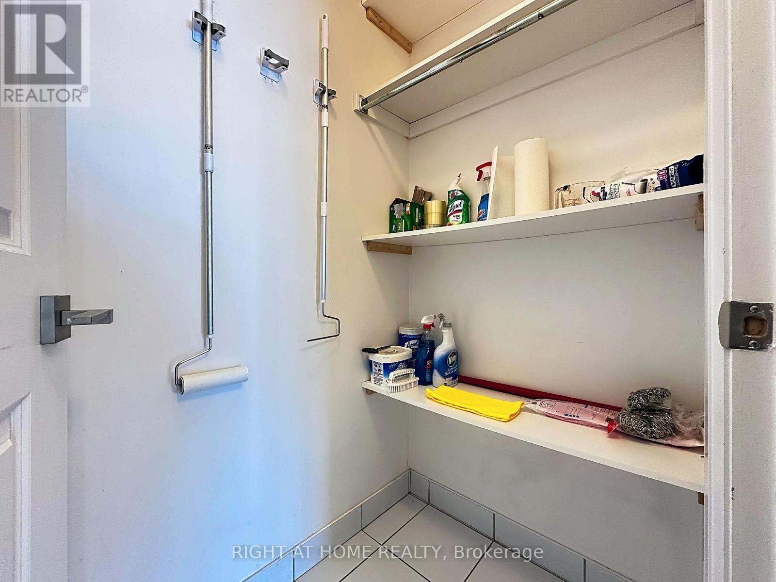 Lph09 - 55 De Boers Drive, Toronto, Ontario  M3J 0G5 - Photo 15 - W12989268