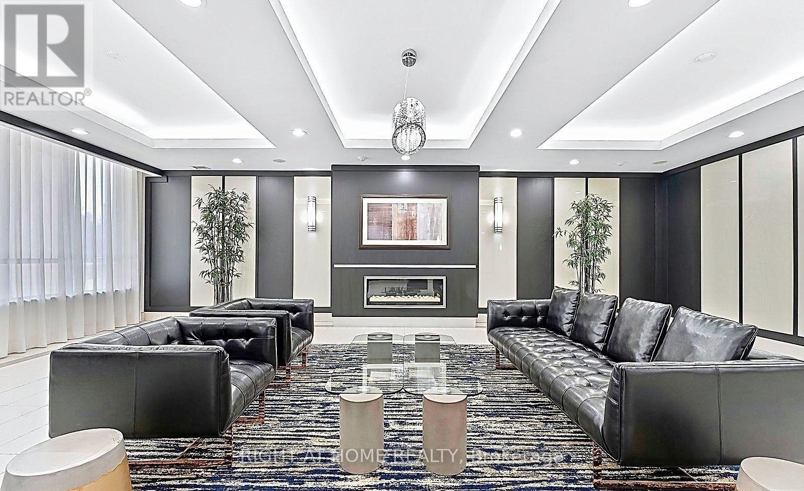 Lph09 - 55 De Boers Drive, Toronto, Ontario  M3J 0G5 - Photo 2 - W12989268