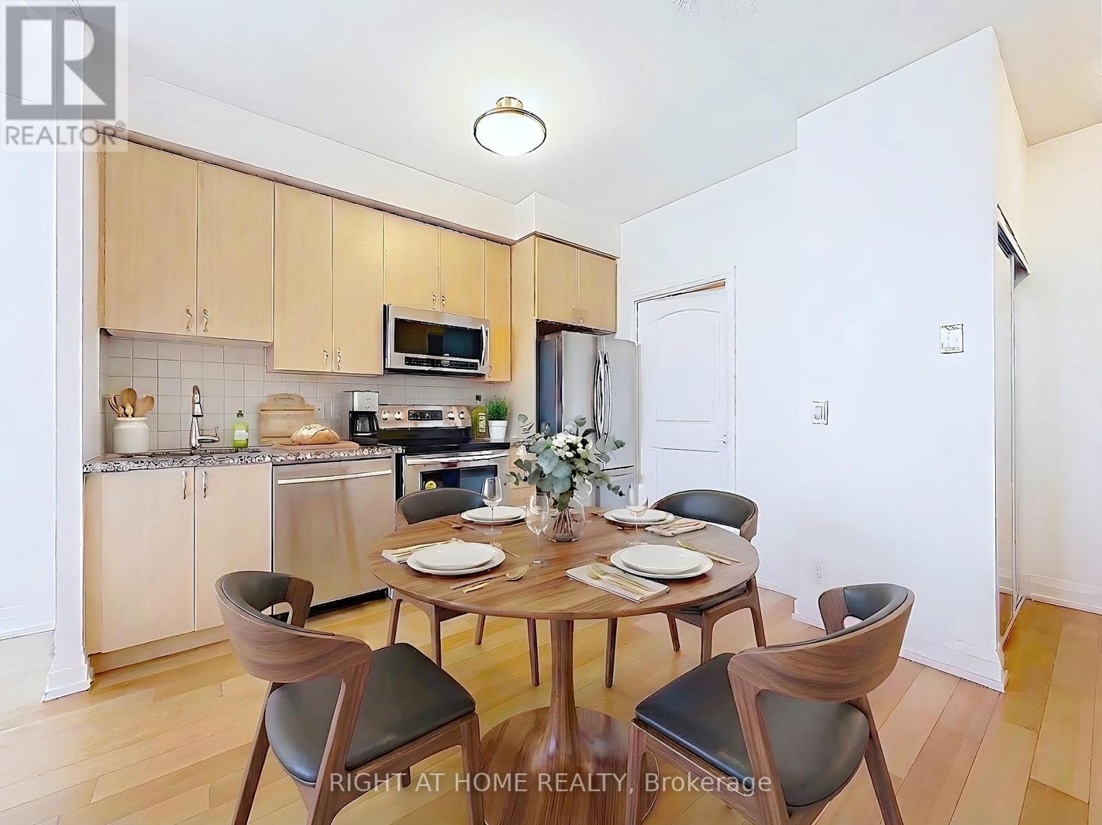 Lph09 - 55 De Boers Drive, Toronto, Ontario  M3J 0G5 - Photo 5 - W12989268