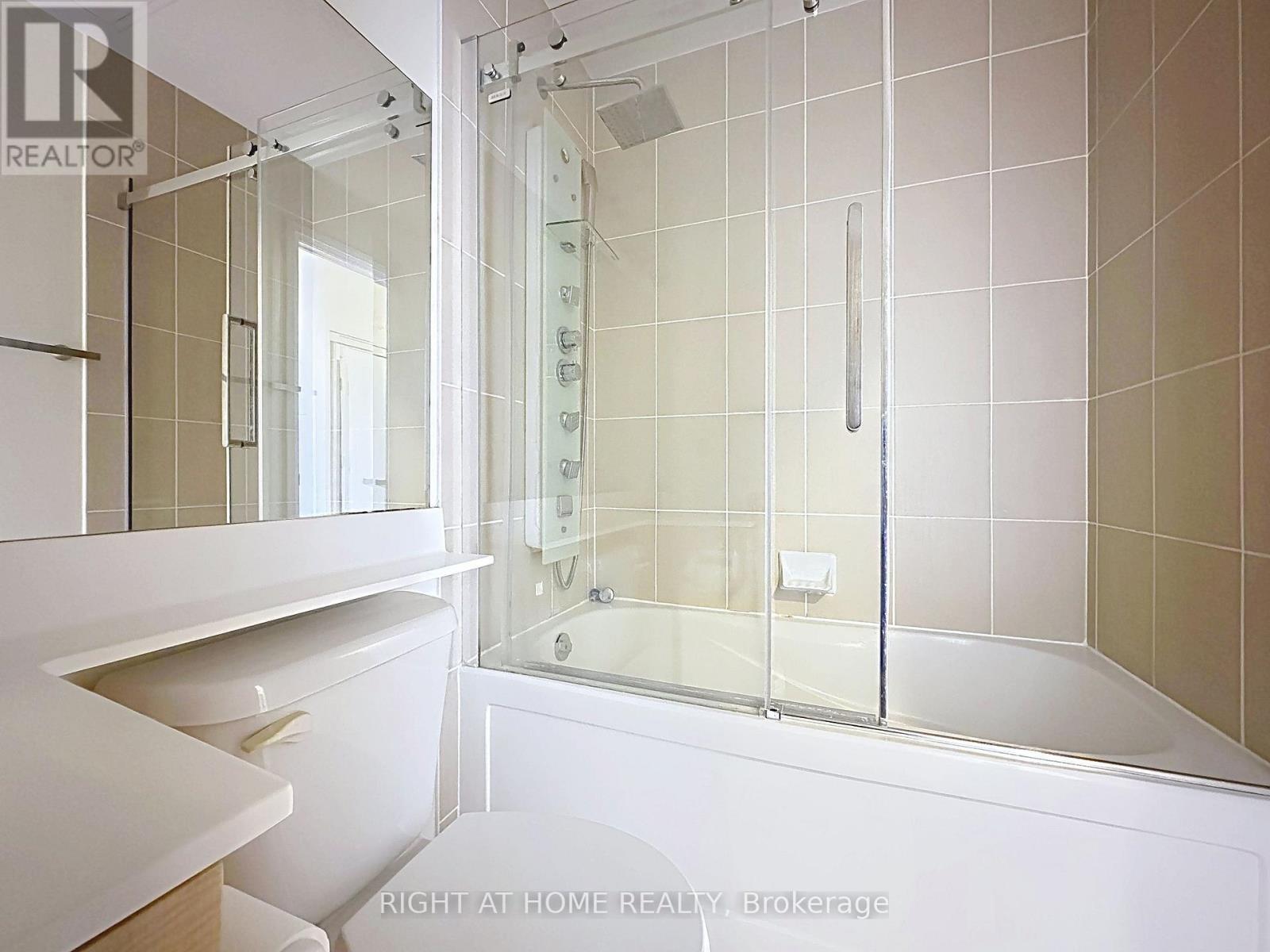 Lph09 - 55 De Boers Drive, Toronto, Ontario  M3J 0G5 - Photo 9 - W12989268