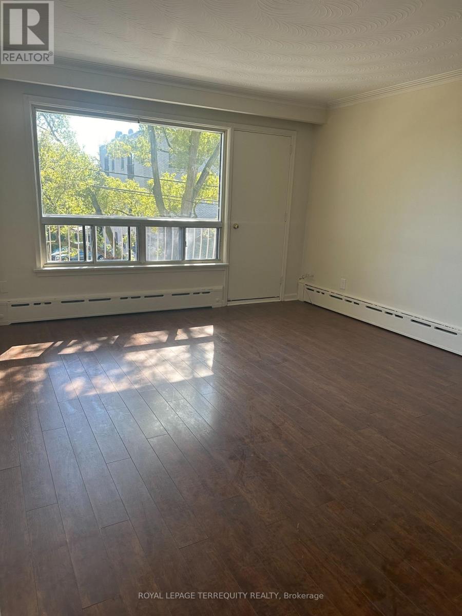 #3 - 150 Portland Street, Toronto, Ontario  M8Y 1B2 - Photo 2 - W12989298