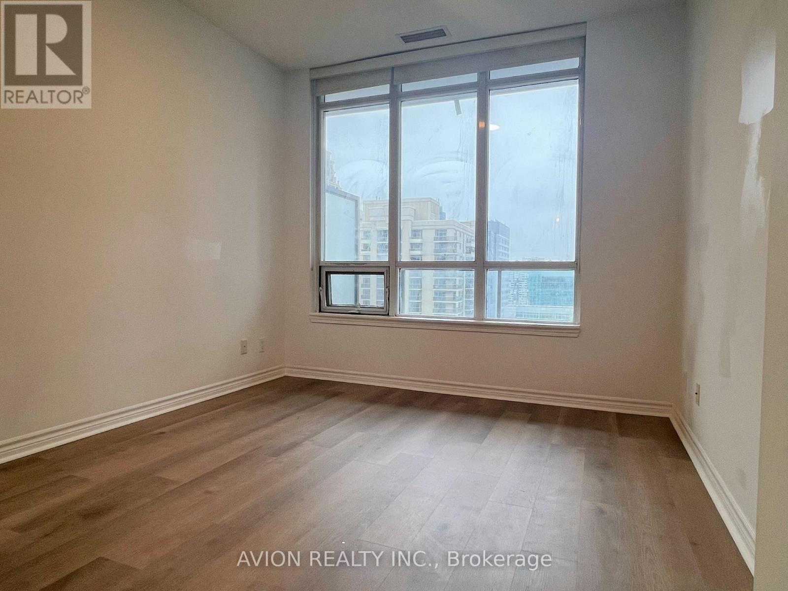 1201 - 388 Prince Of Wales Drive, Mississauga, Ontario  L5B 0A1 - Photo 7 - W12989312