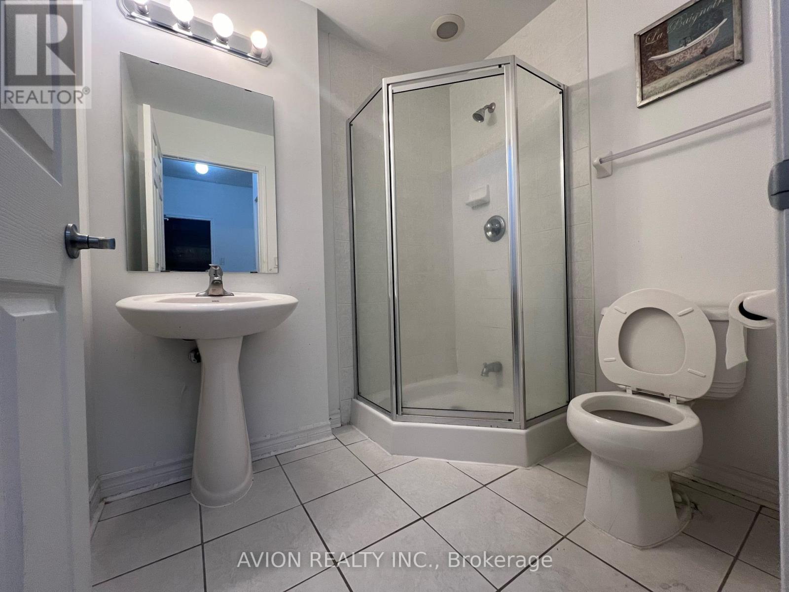 1201 - 388 Prince Of Wales Drive, Mississauga, Ontario  L5B 0A1 - Photo 8 - W12989312