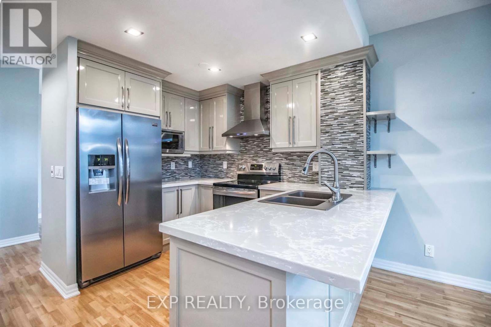 707 - 3939 Duke Of York Boulevard, Mississauga, Ontario  L5B 4N2 - Photo 11 - W12989314