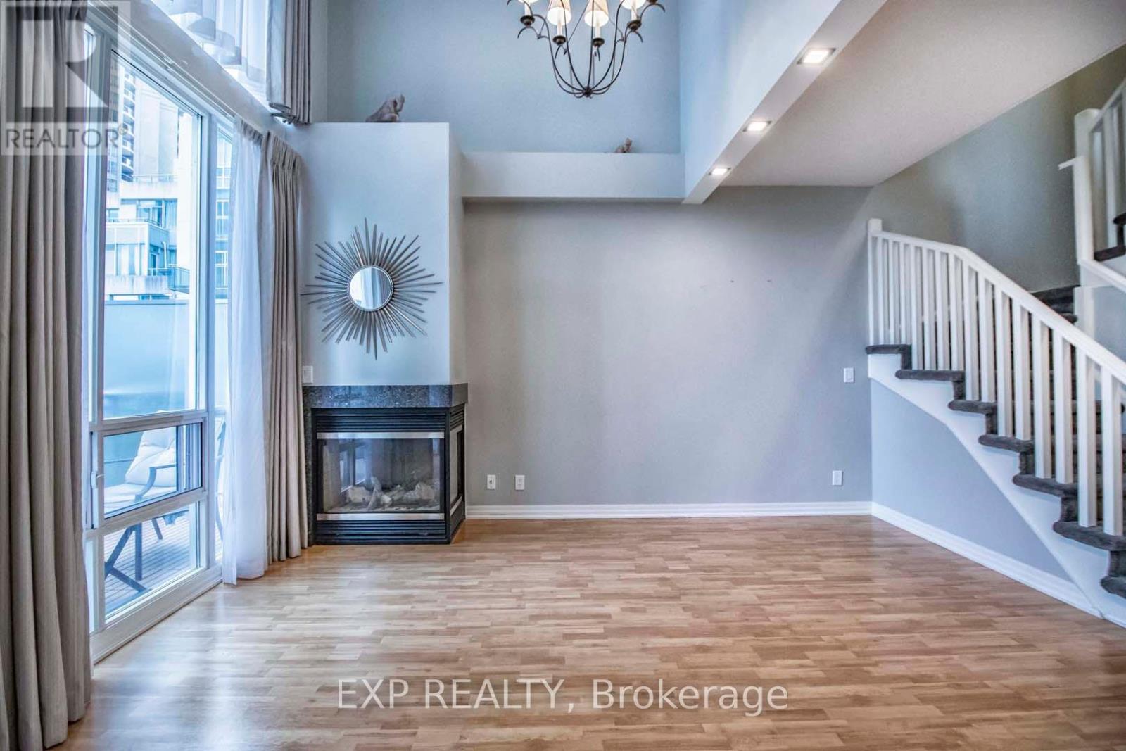 707 - 3939 Duke Of York Boulevard, Mississauga, Ontario  L5B 4N2 - Photo 15 - W12989314