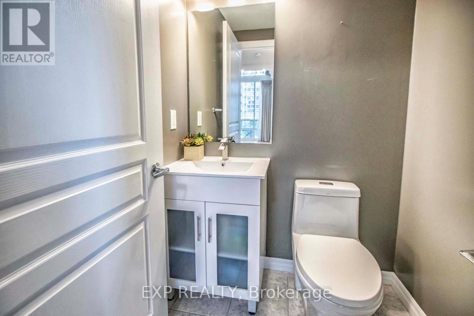 707 - 3939 Duke Of York Boulevard, Mississauga, Ontario  L5B 4N2 - Photo 24 - W12989314