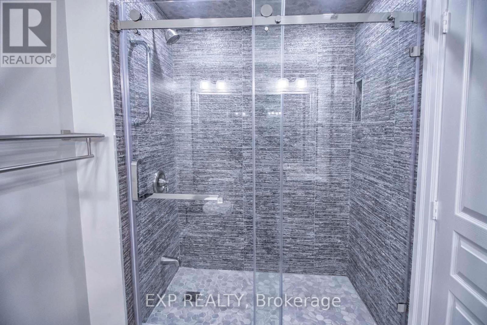 707 - 3939 Duke Of York Boulevard, Mississauga, Ontario  L5B 4N2 - Photo 33 - W12989314