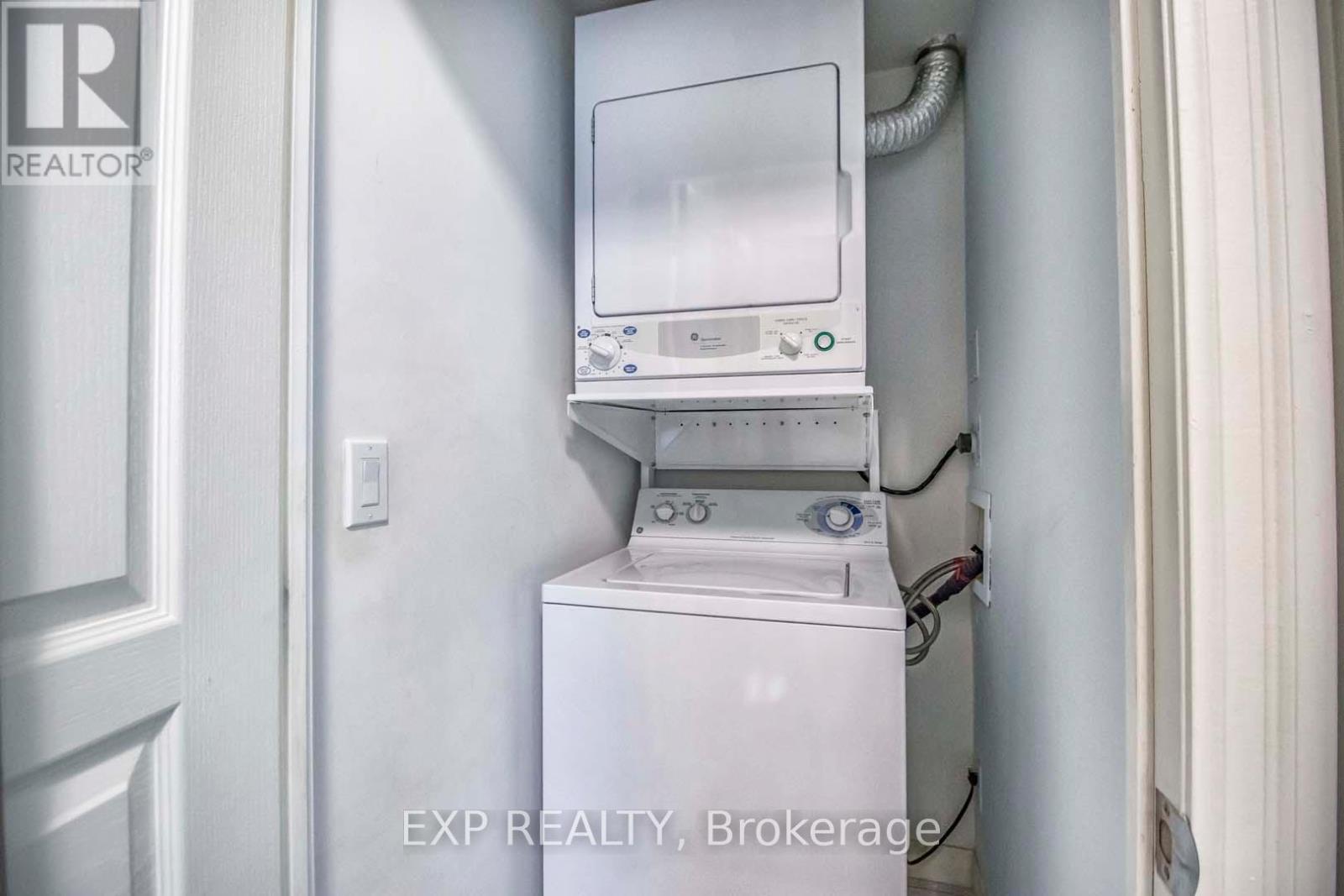 707 - 3939 Duke Of York Boulevard, Mississauga, Ontario  L5B 4N2 - Photo 37 - W12989314