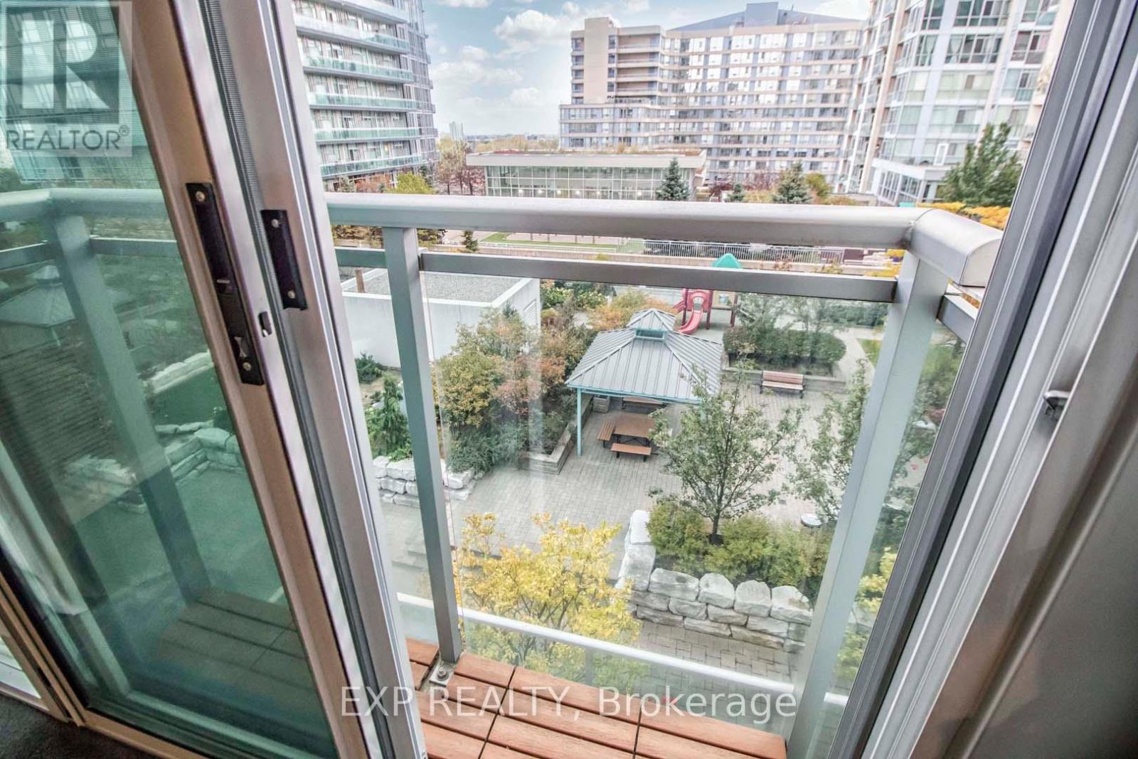 707 - 3939 Duke Of York Boulevard, Mississauga, Ontario  L5B 4N2 - Photo 38 - W12989314