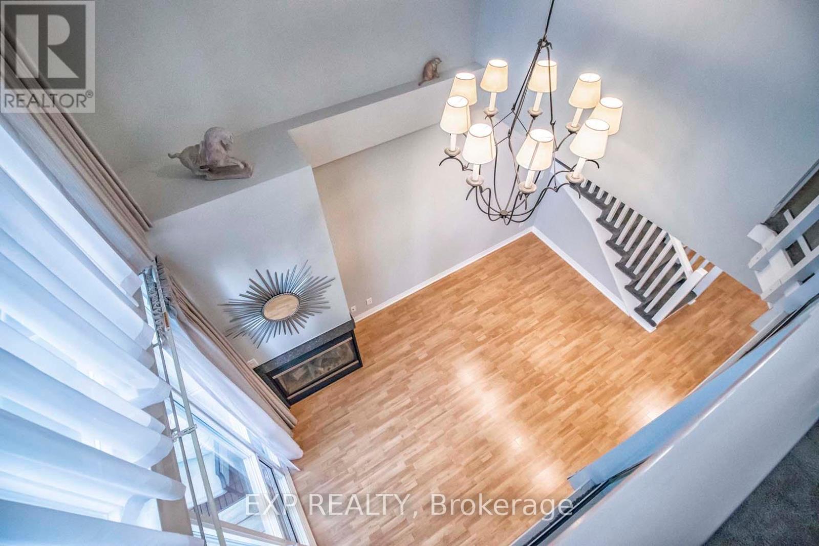 707 - 3939 Duke Of York Boulevard, Mississauga, Ontario  L5B 4N2 - Photo 6 - W12989314