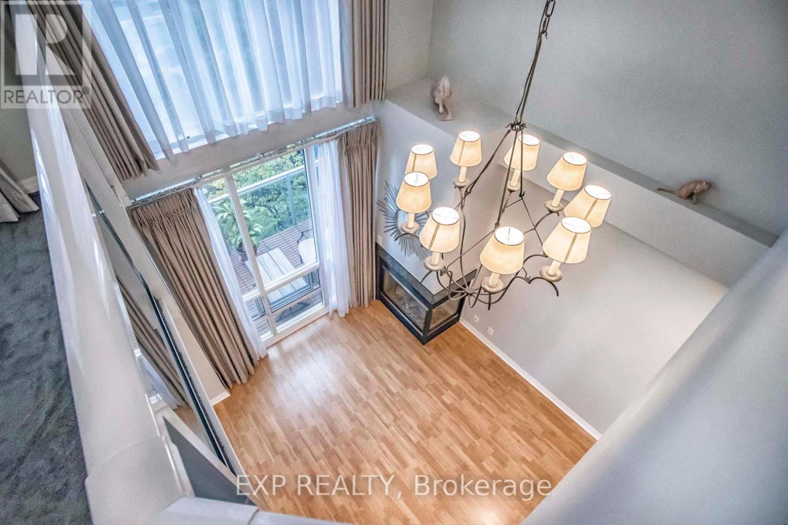 707 - 3939 Duke Of York Boulevard, Mississauga, Ontario  L5B 4N2 - Photo 7 - W12989314