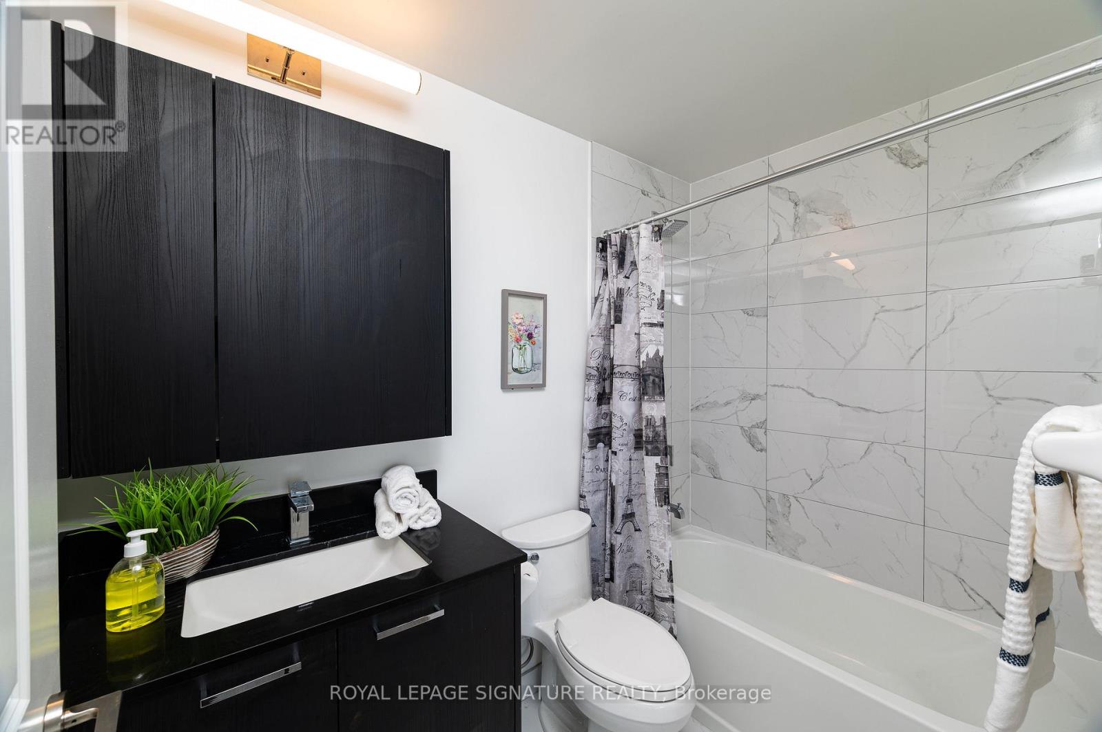 1503 - 120 Eagle Rock Way, Vaughan, Ontario  L6A 5C2 - Photo 11 - N12989354