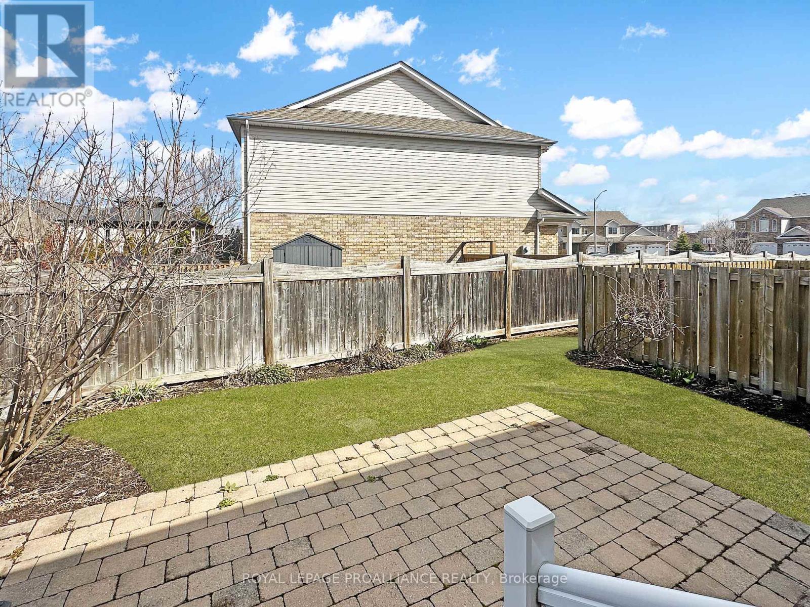 53 Sarah Court, Belleville, Ontario  K8P 0B2 - Photo 2 - X12918822