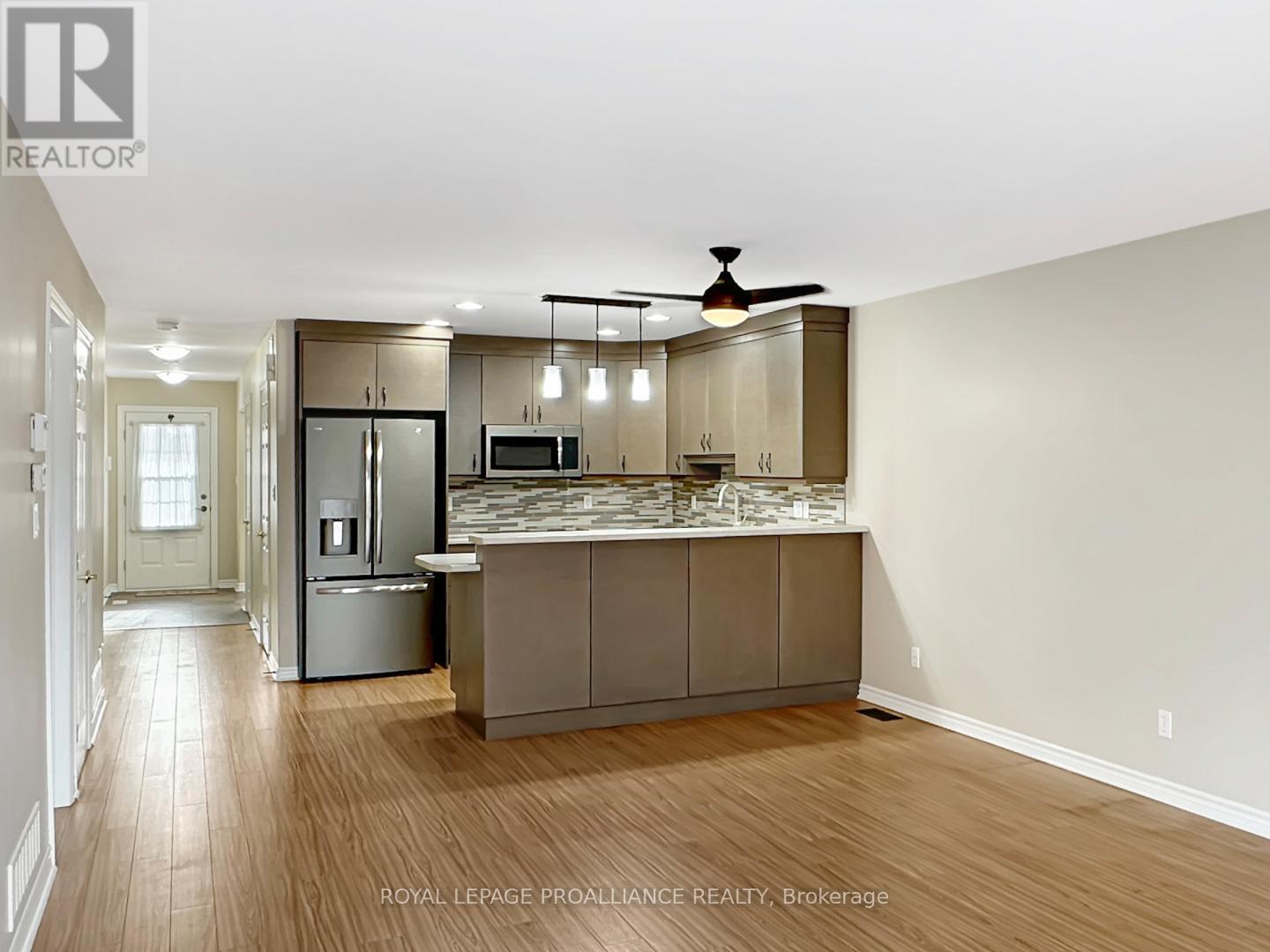 53 Sarah Court, Belleville, Ontario  K8P 0B2 - Photo 9 - X12918822