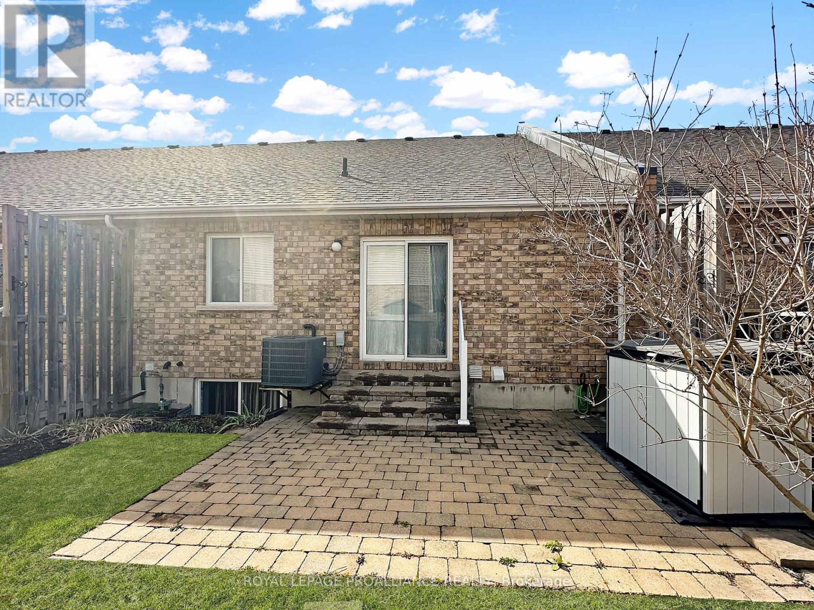 53 Sarah Court, Belleville, Ontario  K8P 0B2 - Photo 35 - X12918822