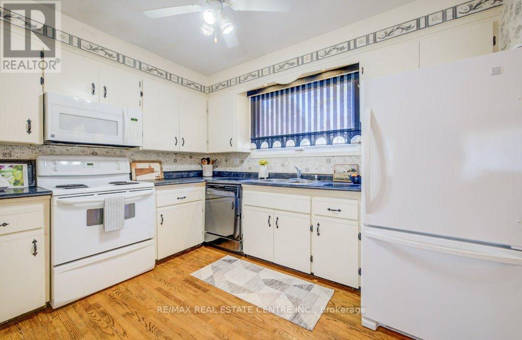 25 Carey Street, Hamilton, Ontario  L0R 1V0 - Photo 14 - X12989280