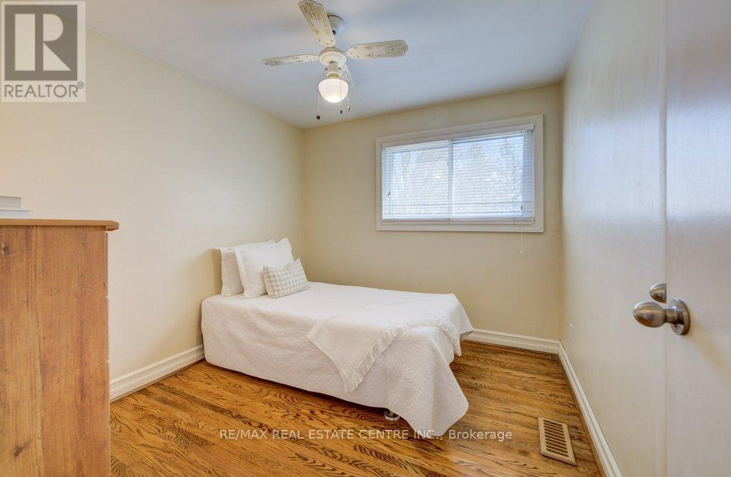 25 Carey Street, Hamilton, Ontario  L0R 1V0 - Photo 24 - X12989280