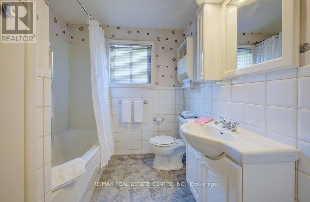 25 Carey Street, Hamilton, Ontario  L0R 1V0 - Photo 25 - X12989280