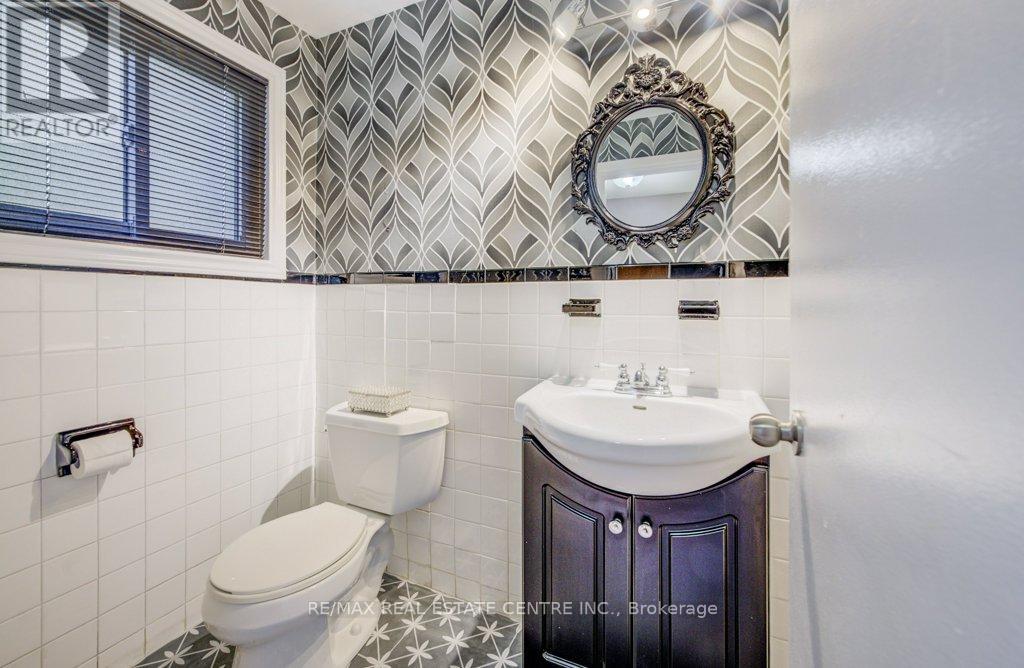 25 Carey Street, Hamilton, Ontario  L0R 1V0 - Photo 28 - X12989280