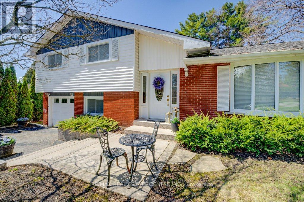 25 Carey Street, Hamilton, Ontario  L0R 1V0 - Photo 4 - X12989280