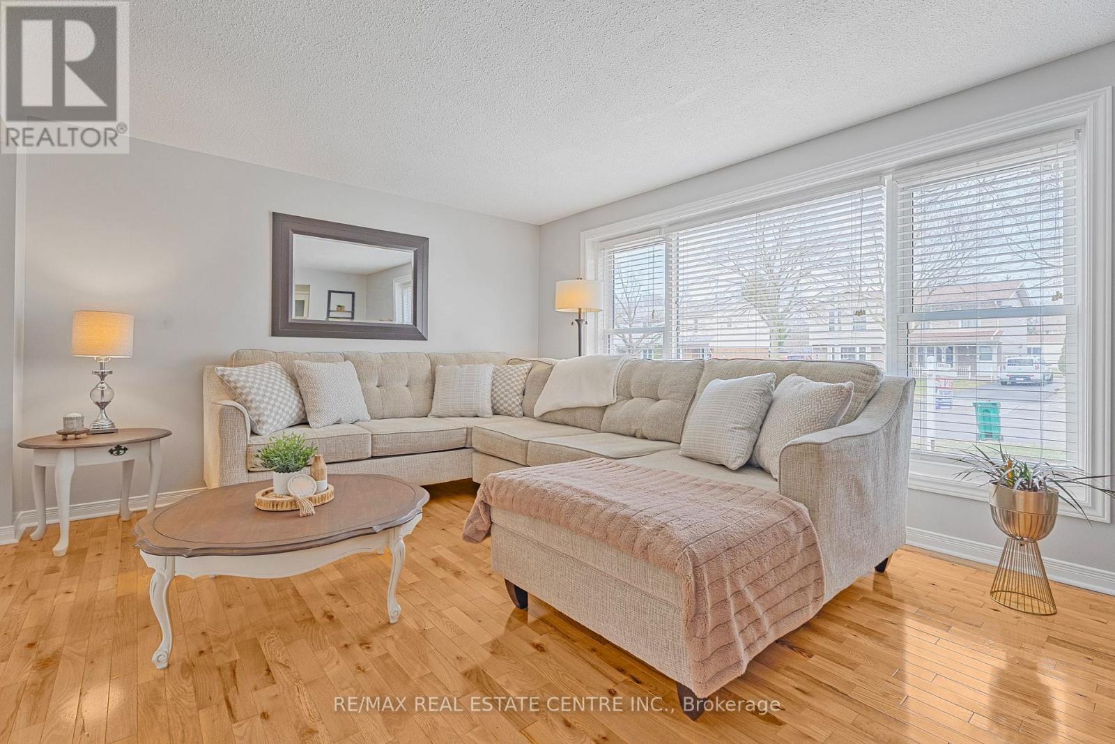 153 The Greenway, Cambridge, Ontario  N1R 6L6 - Photo 15 - X12989304