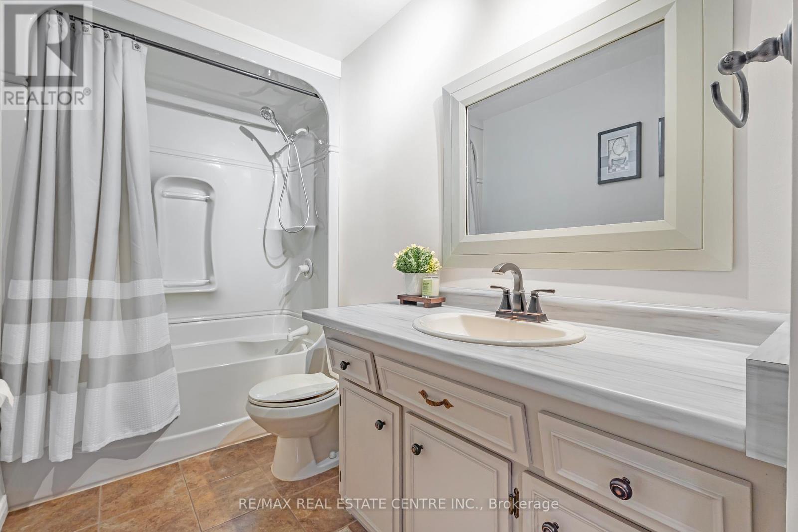 153 The Greenway, Cambridge, Ontario  N1R 6L6 - Photo 28 - X12989304