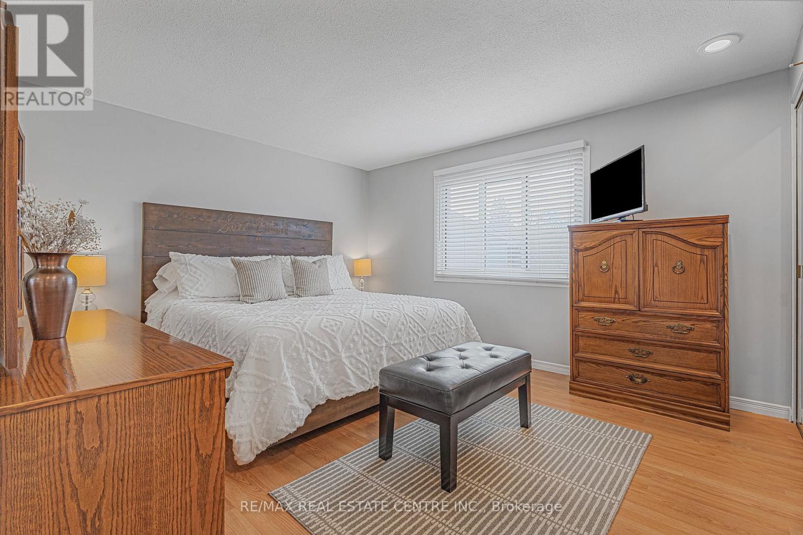 153 The Greenway, Cambridge, Ontario  N1R 6L6 - Photo 30 - X12989304