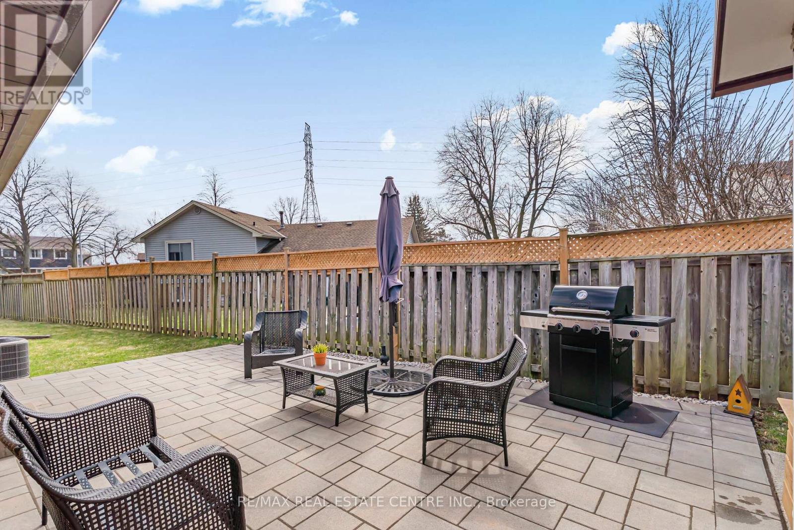 153 The Greenway, Cambridge, Ontario  N1R 6L6 - Photo 37 - X12989304