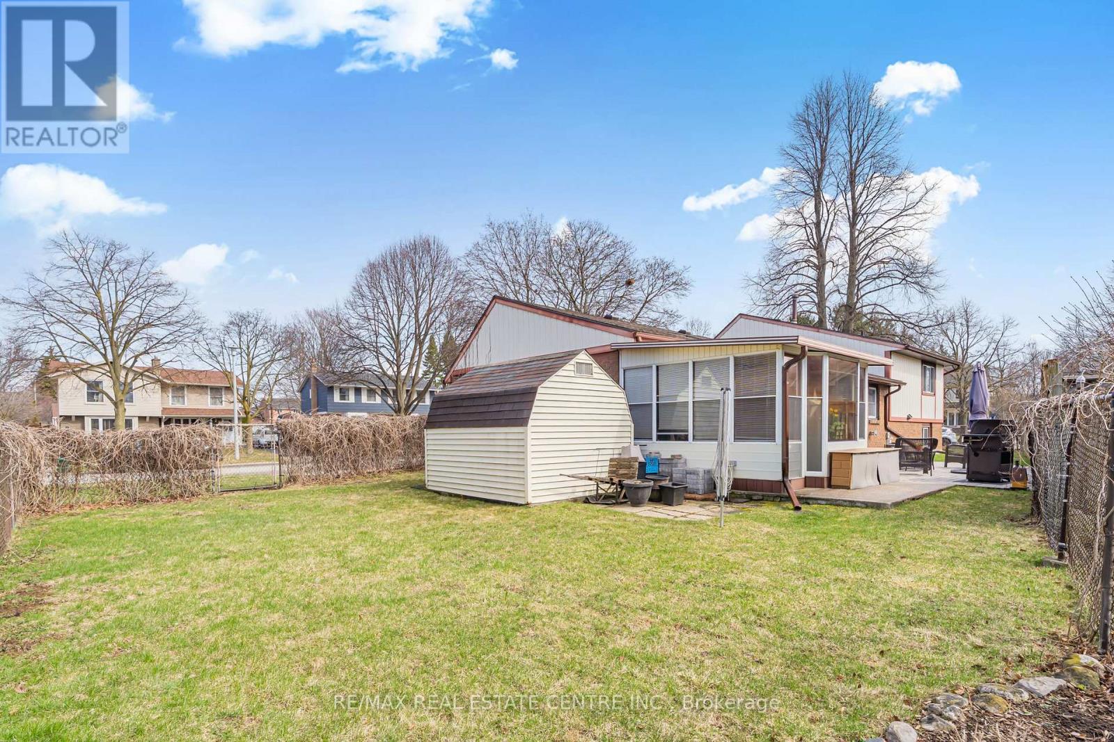 153 The Greenway, Cambridge, Ontario  N1R 6L6 - Photo 38 - X12989304