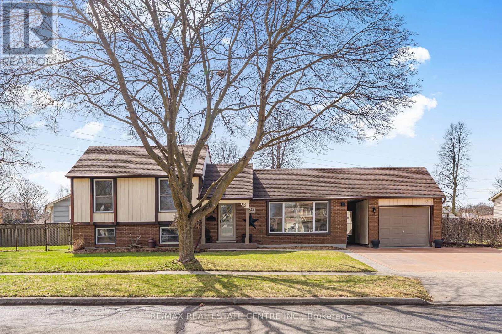 153 The Greenway, Cambridge, Ontario  N1R 6L6 - Photo 42 - X12989304