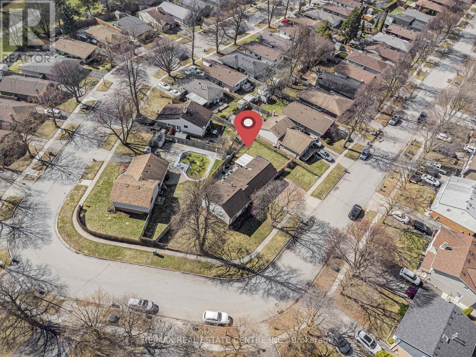 153 The Greenway, Cambridge, Ontario  N1R 6L6 - Photo 48 - X12989304