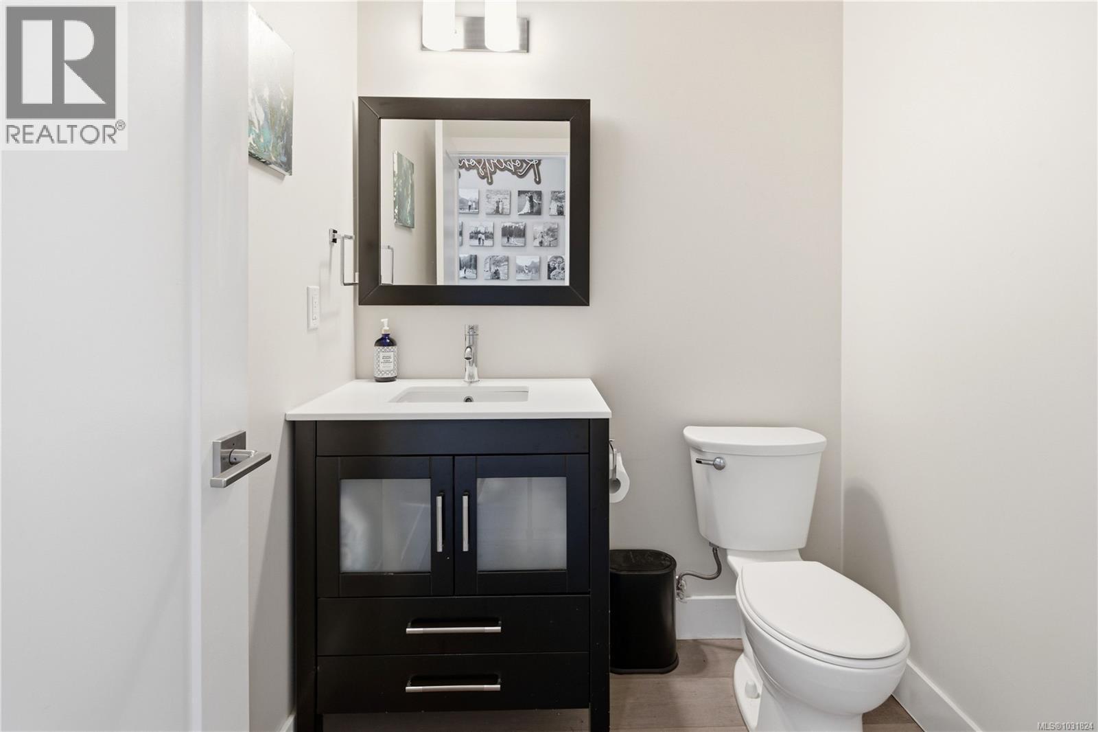 6886 Saanich Cross Rd, Central Saanich, British Columbia  V8Z 5X6 - Photo 15 - 1031824