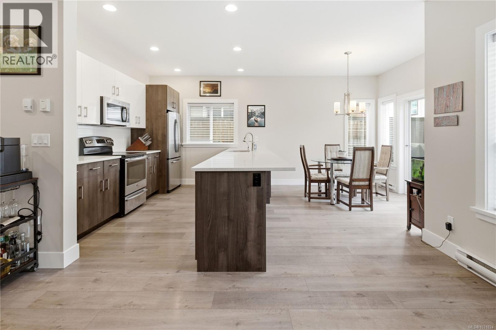 6886 Saanich Cross Rd, Central Saanich, British Columbia  V8Z 5X6 - Photo 4 - 1031824