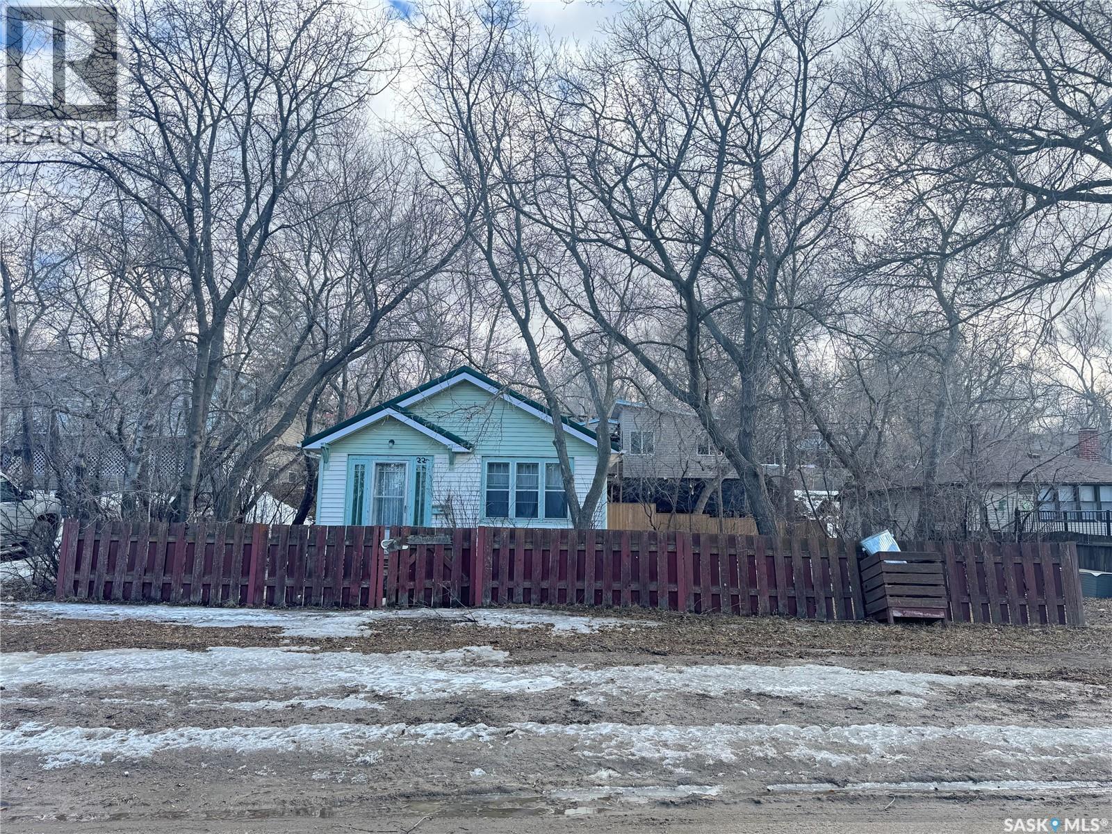 227 Fairchild Avenue, Regina Beach, Saskatchewan  S0G 4C0 - Photo 2 - SK032705