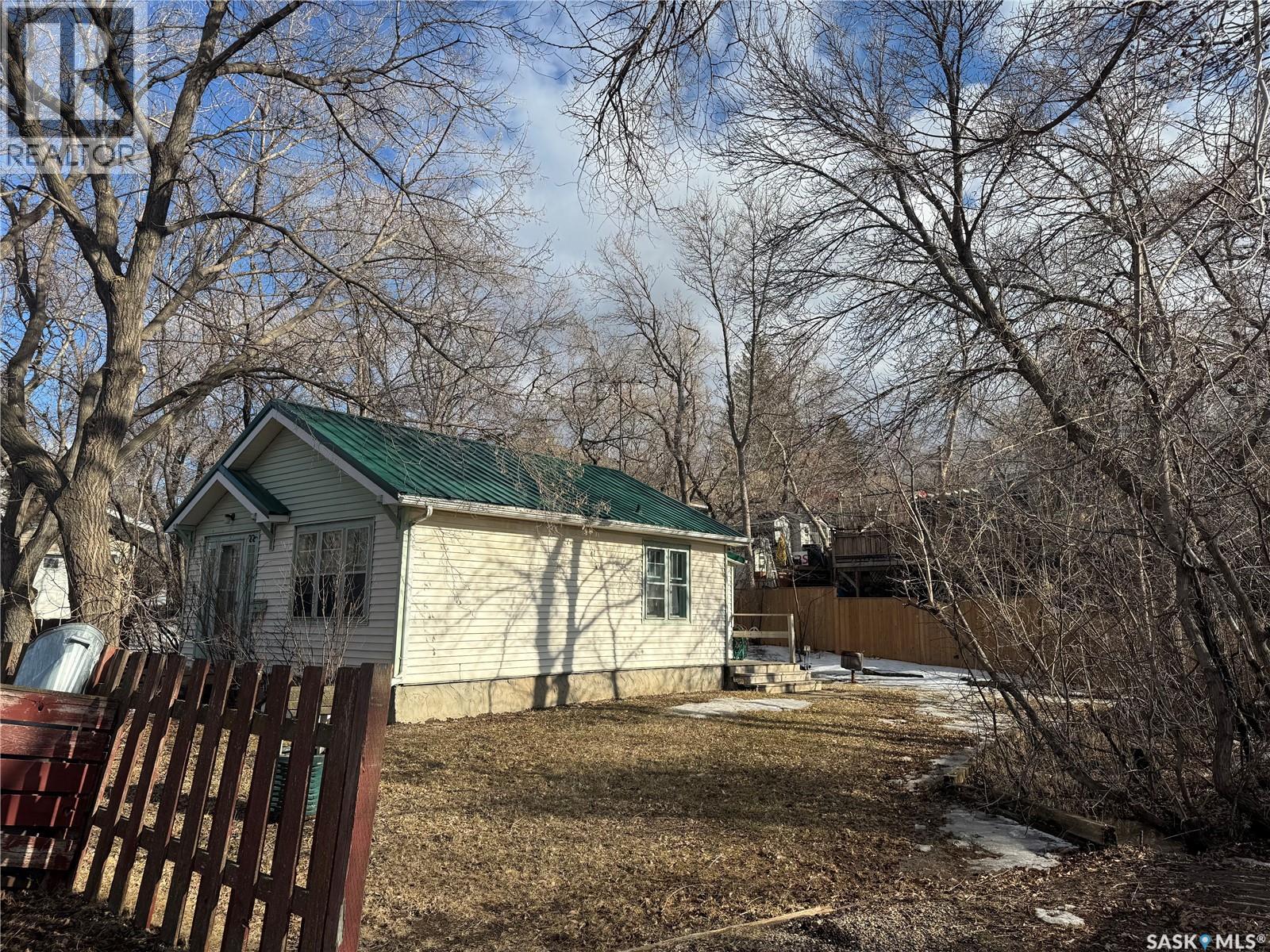 227 Fairchild Avenue, Regina Beach, Saskatchewan  S0G 4C0 - Photo 3 - SK032705