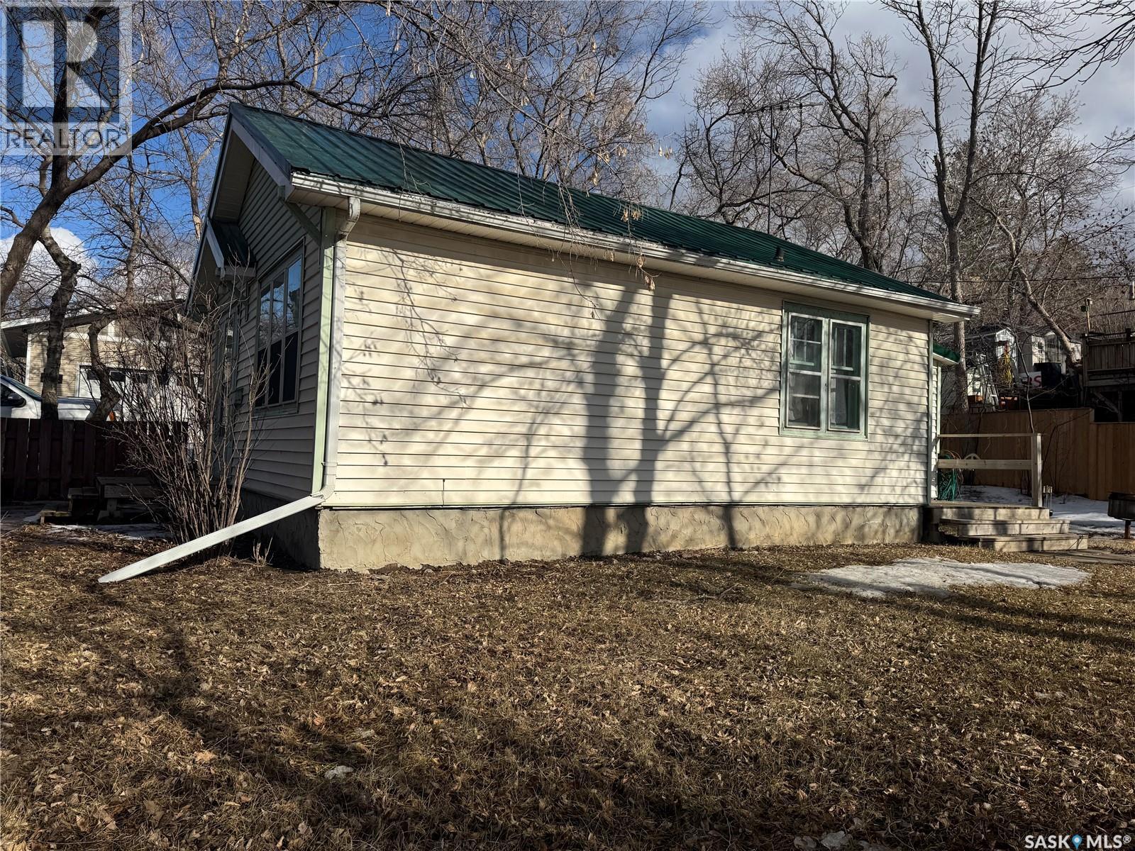 227 Fairchild Avenue, Regina Beach, Saskatchewan  S0G 4C0 - Photo 8 - SK032705