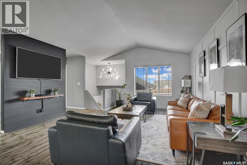 703 Gowan Road, Warman, Saskatchewan  S0K 4S2 - Photo 3 - SK032482