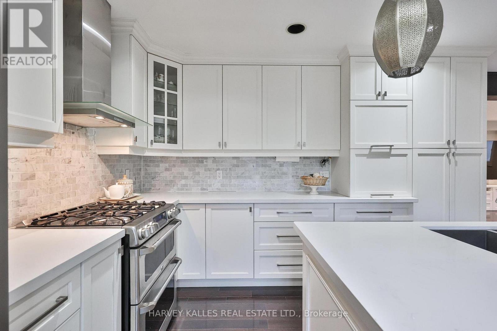 29 Rockland Drive, Toronto, Ontario M2M 2Y8 - Photo 15 - C12966700