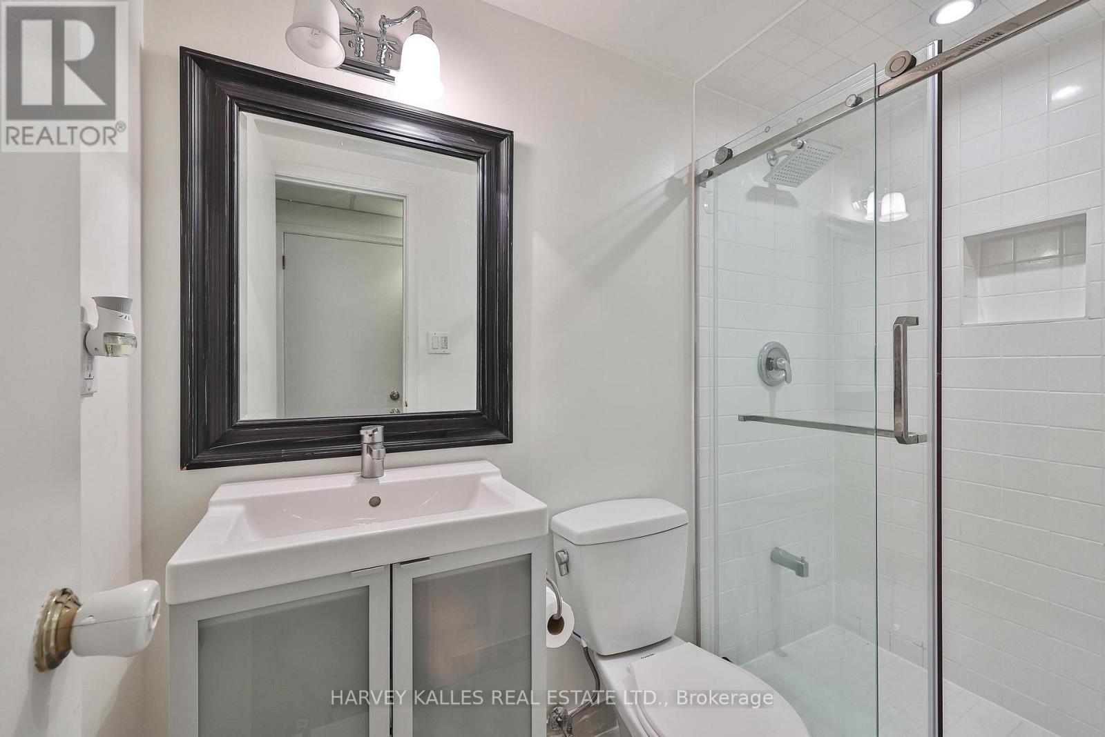 29 Rockland Drive, Toronto, Ontario M2M 2Y8 - Photo 33 - C12966700