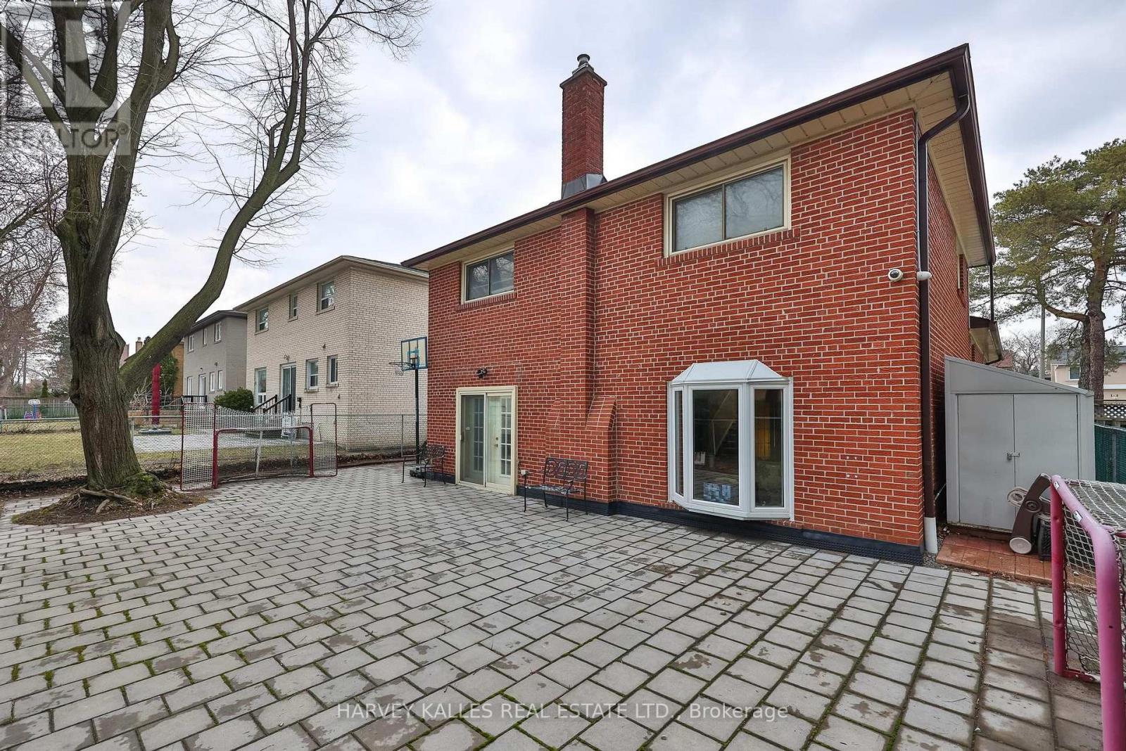 29 Rockland Drive, Toronto, Ontario M2M 2Y8 - Photo 34 - C12966700