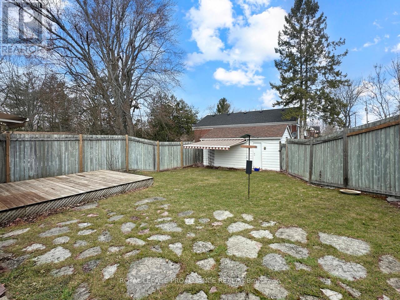 284 Victoria Avenue, Belleville, Ontario  K8N 2C7 - Photo 28 - X12887628