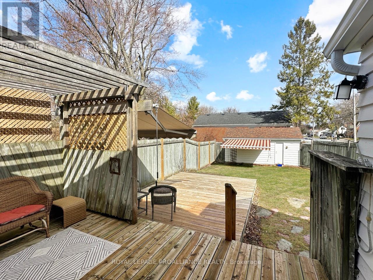 284 Victoria Avenue, Belleville, Ontario  K8N 2C7 - Photo 27 - X12887628